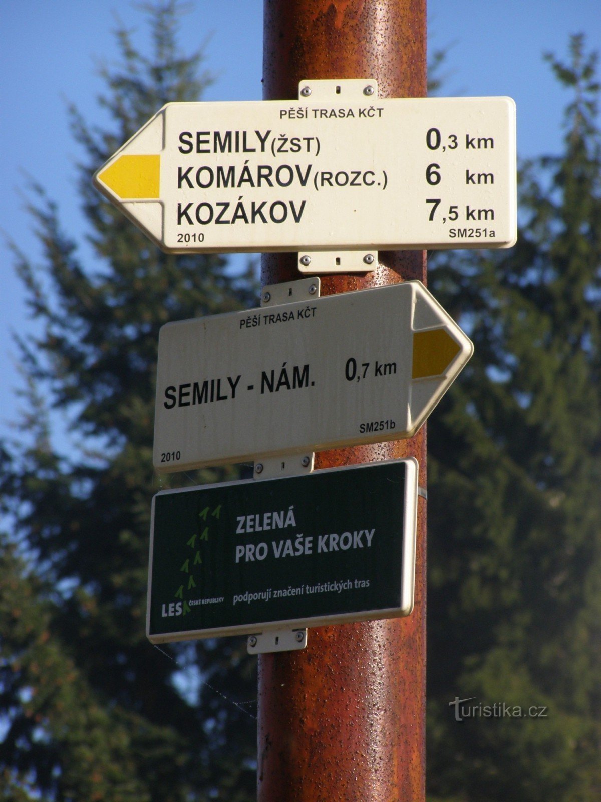 crocevia turistico Semily - stazione degli autobus