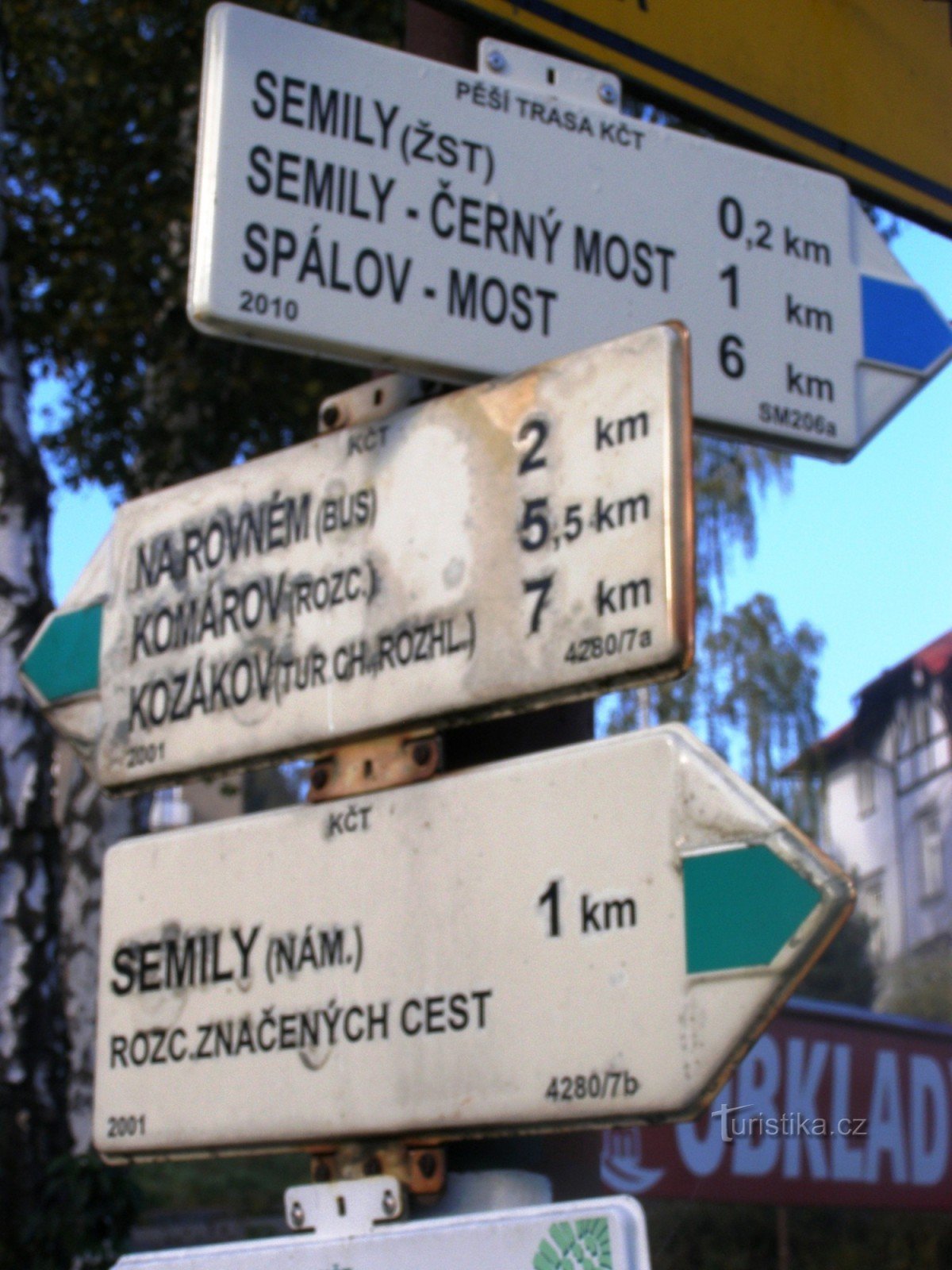 o cruzamento turístico de Semily - no cruzamento