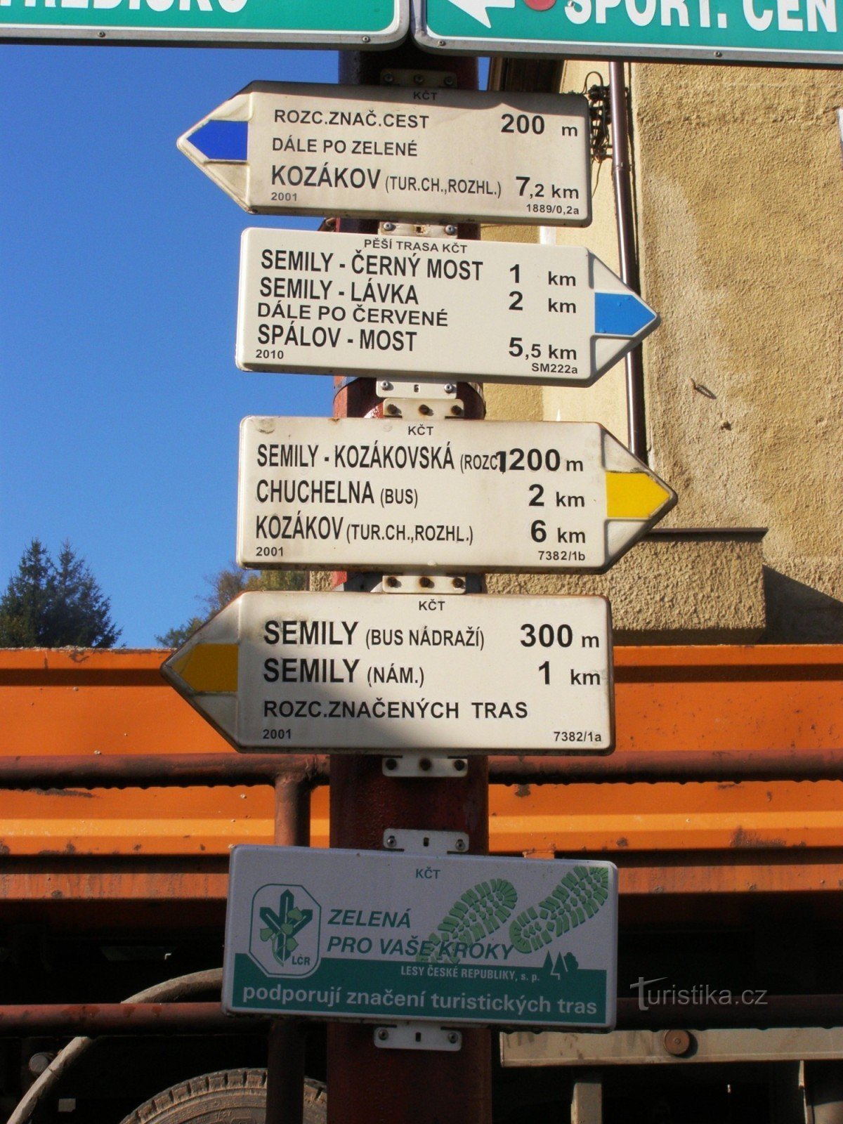 crocevia turistico Semily - stazione ferroviaria, stazione ferroviaria