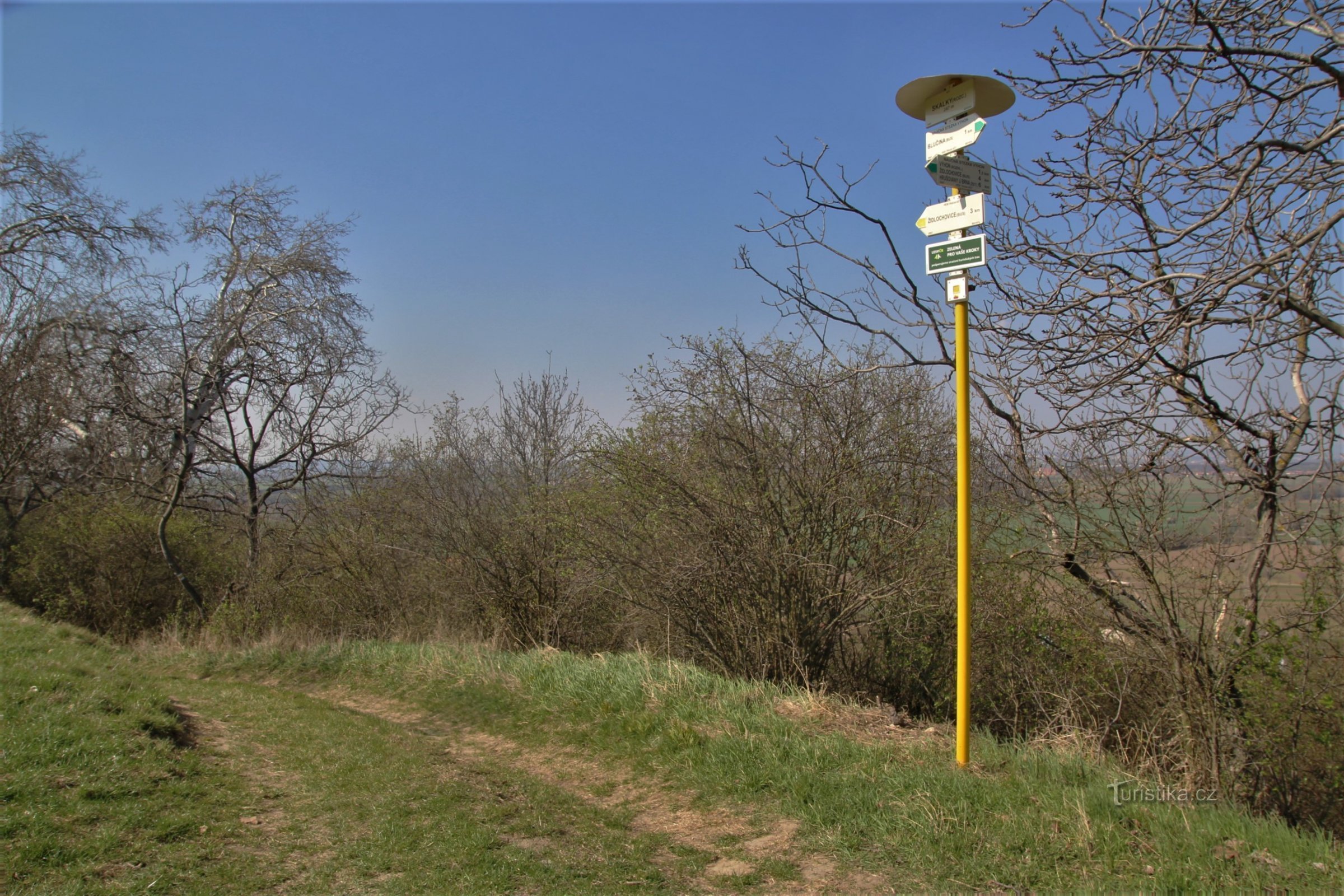 Toeristisch kruispunt van Skalka