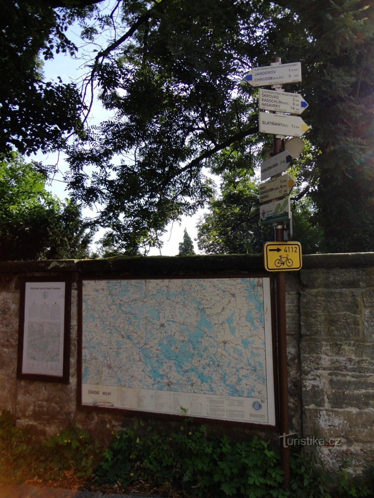 Slatiňany tourist crossroads - near the castle