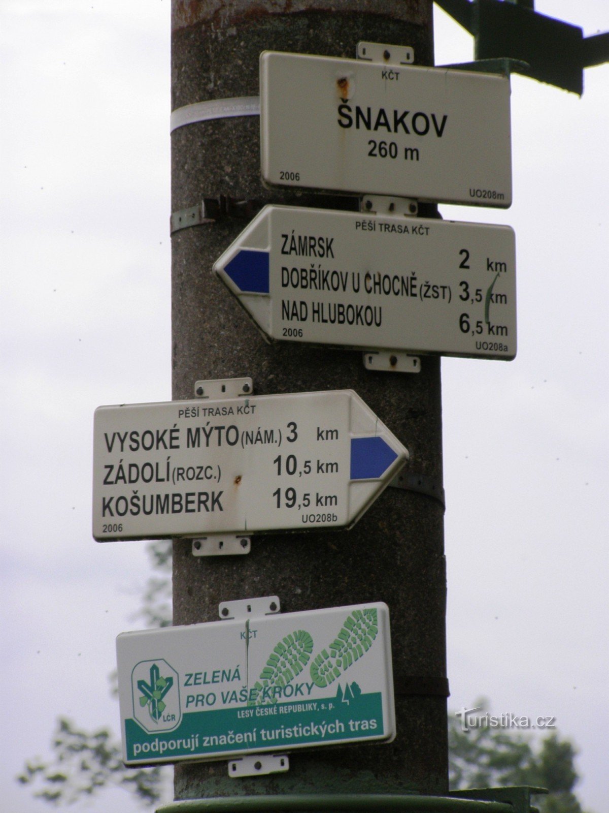 tourist crossroads Šnakov