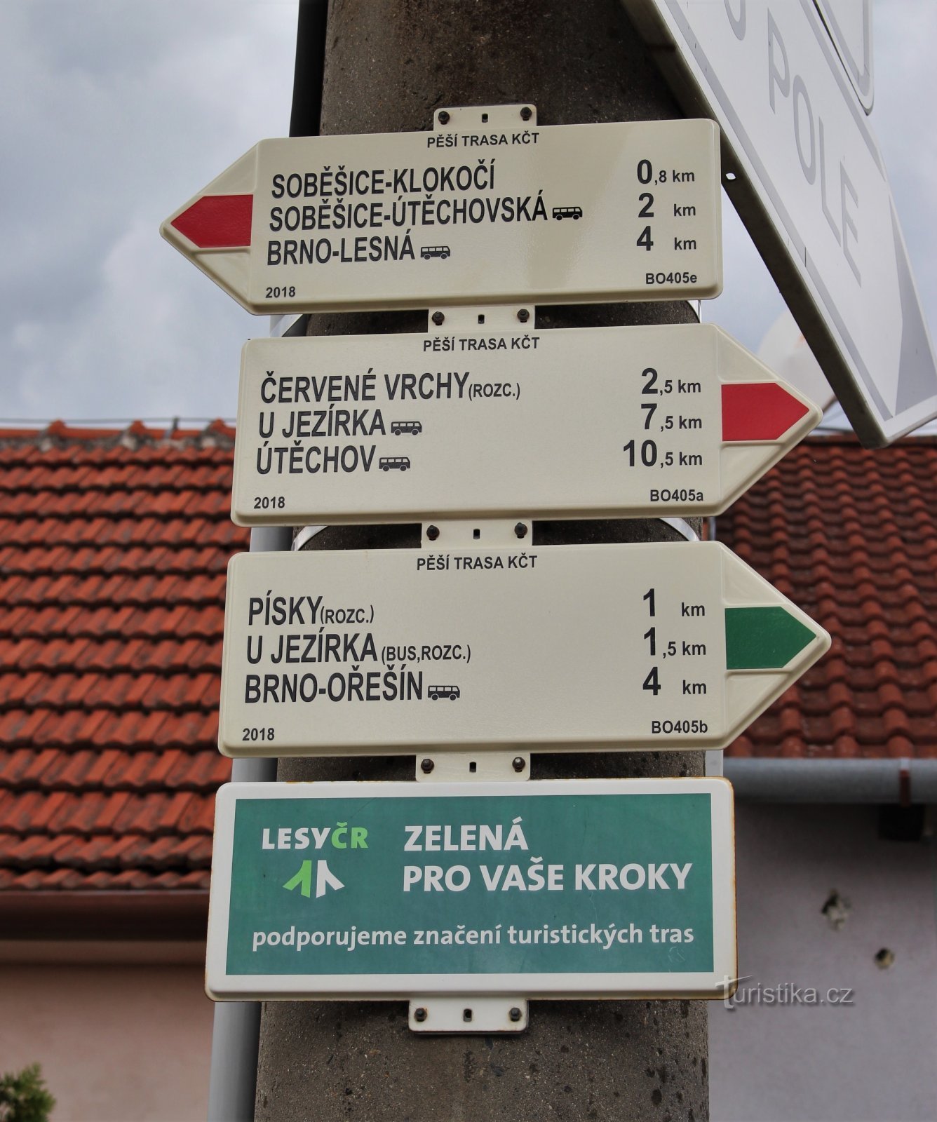 Tourist crossroads Soběšice-Klarisky