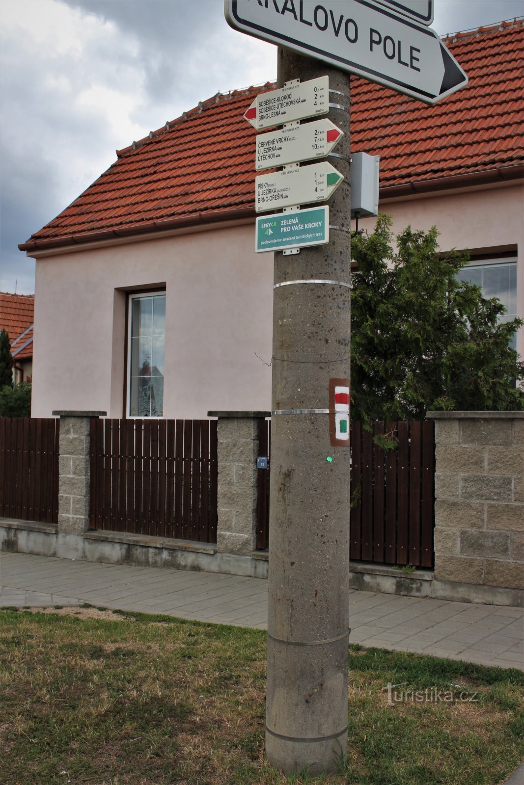 Tourist crossroads Soběšice-Klarisky