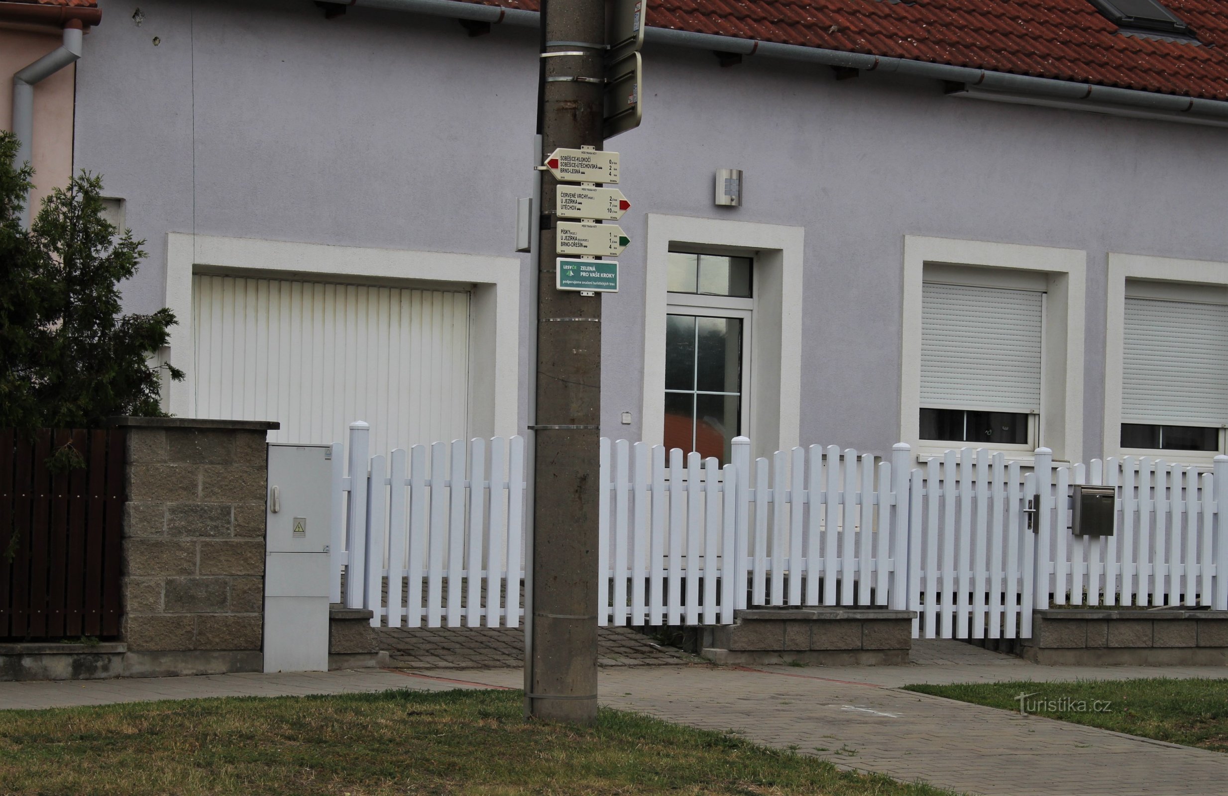 Tourist crossroads Soběšice-Klarisky