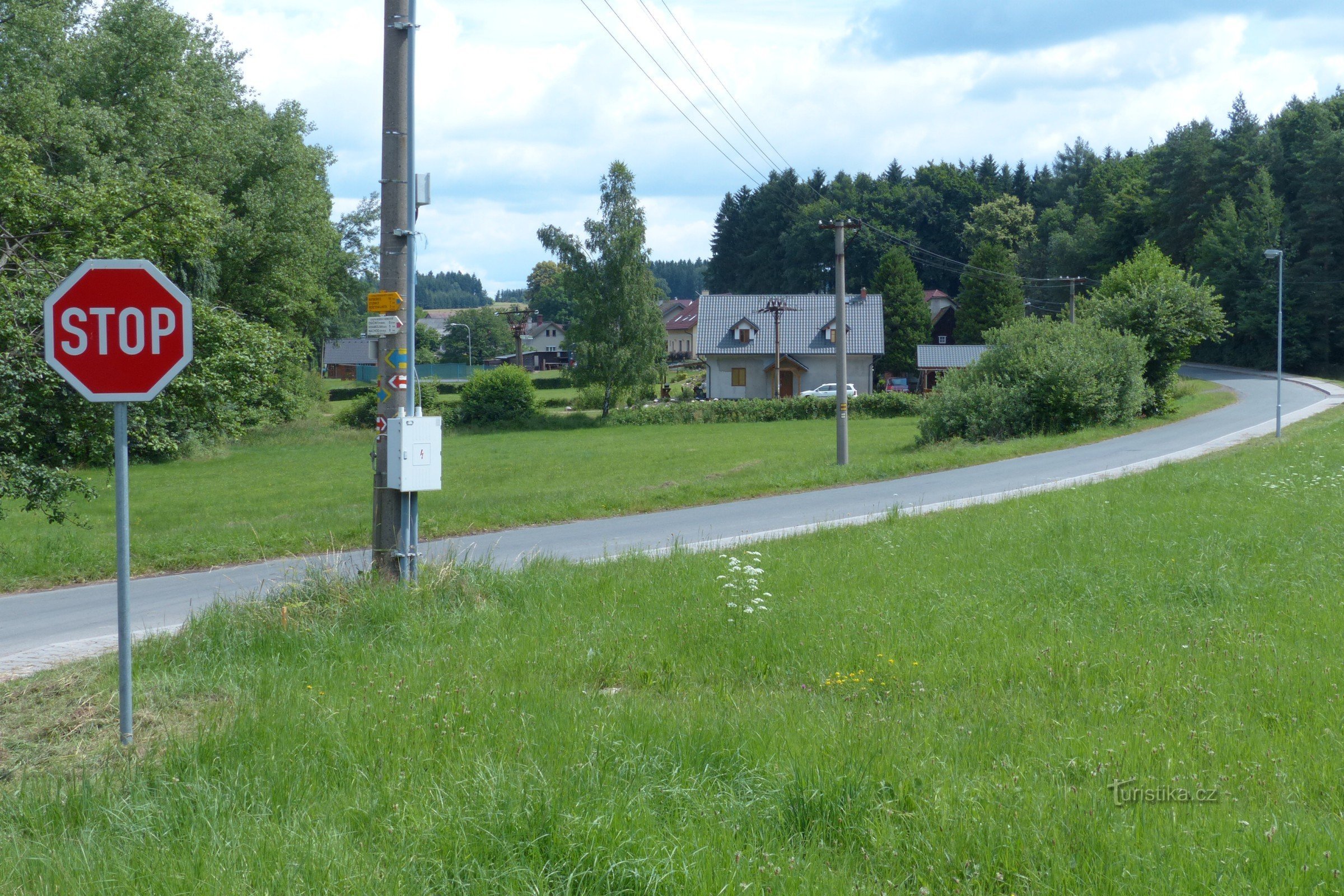 toeristisch kruispunt Špinka, huisjes