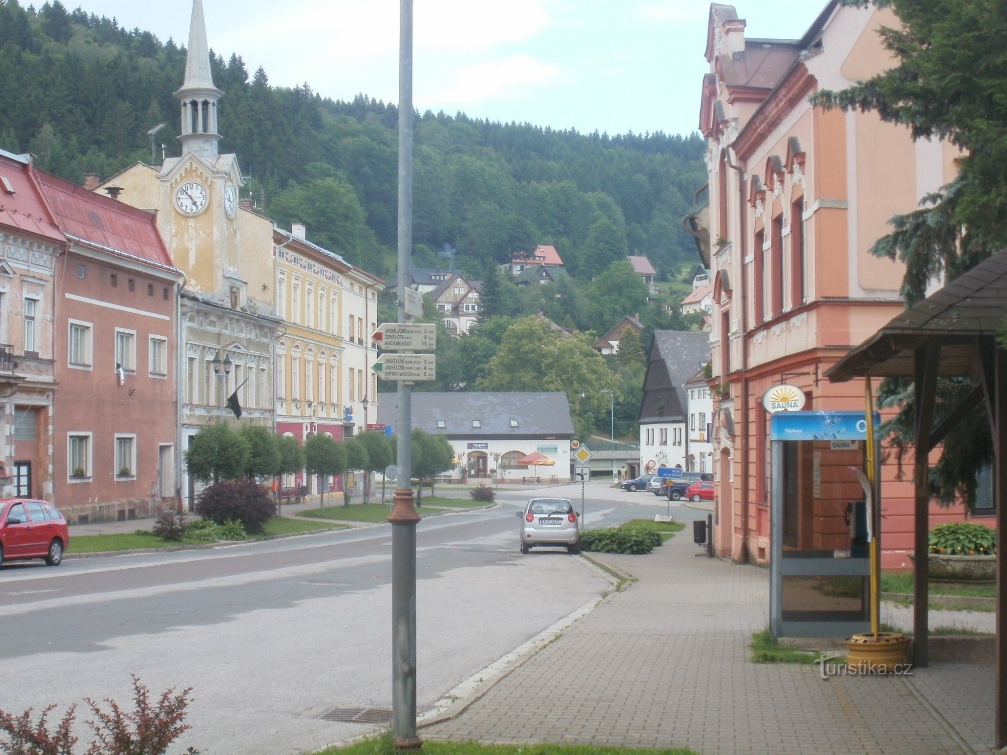 tourist crossroads Svoboda nad Úpou - náměstí Svornosti