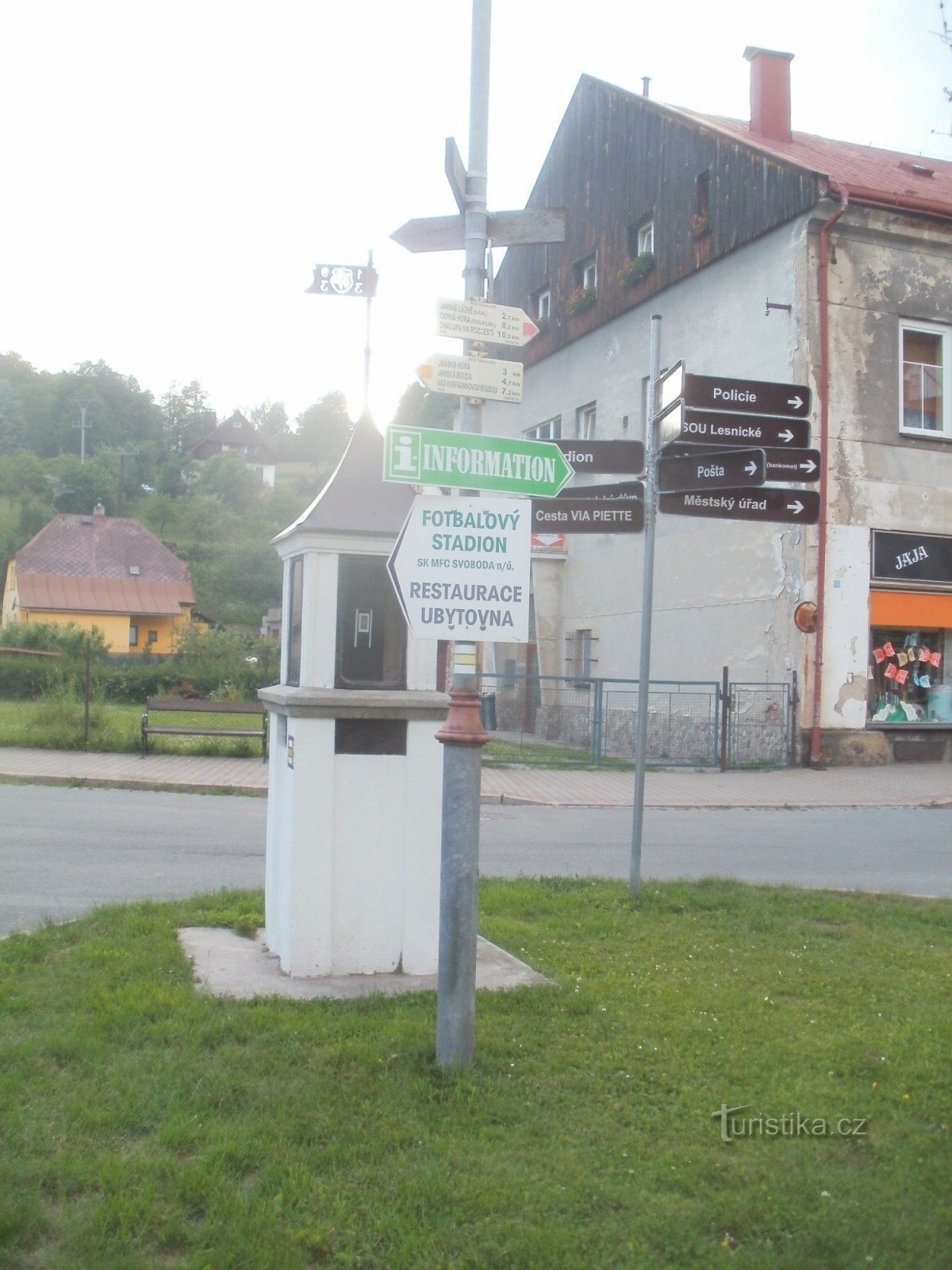 tourist crossroads Svoboda nad Úpou - street 5. května