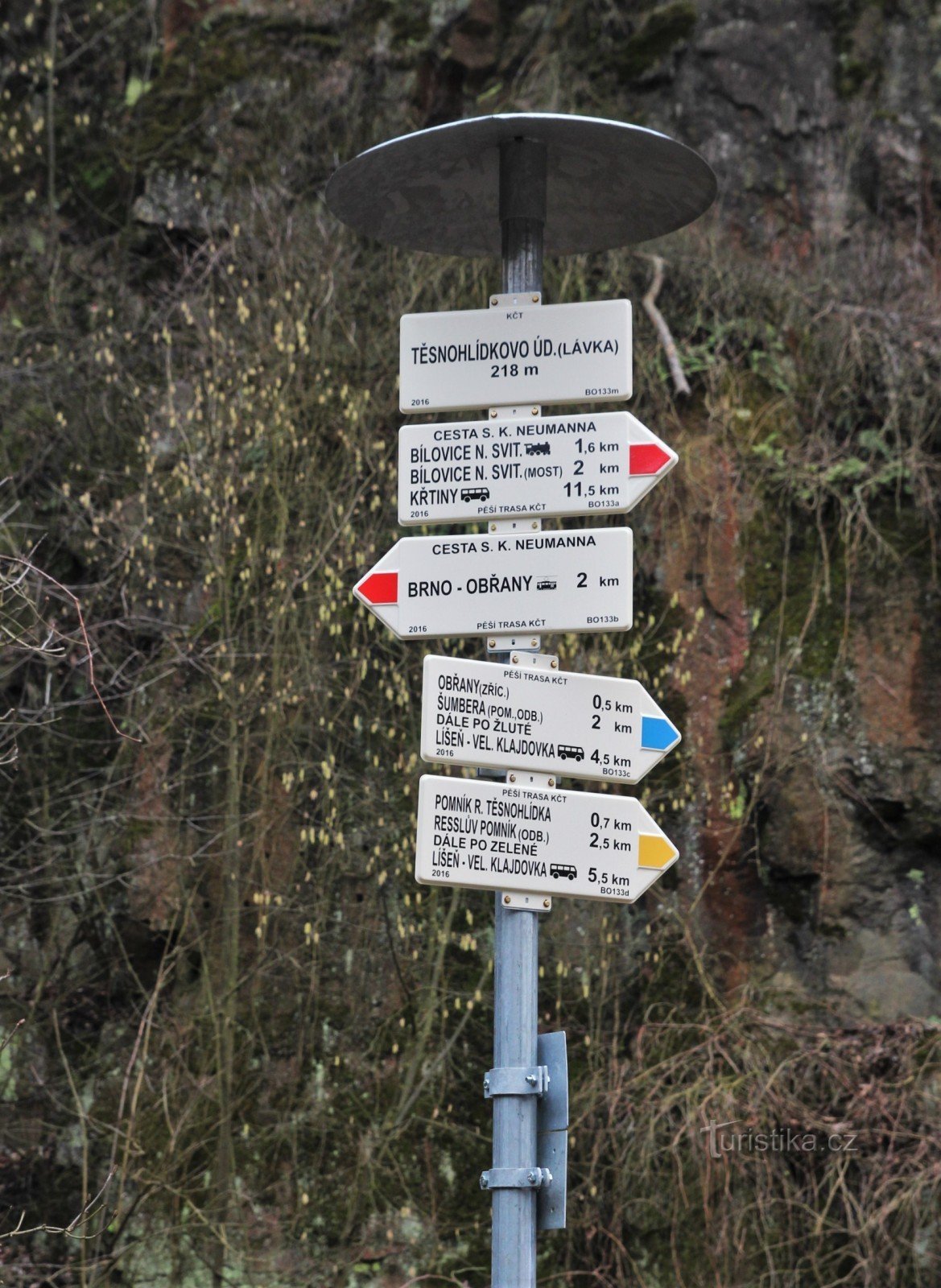 Carrefour touristique Tésnohlídkovo údolí (passerelle) - Février 2016