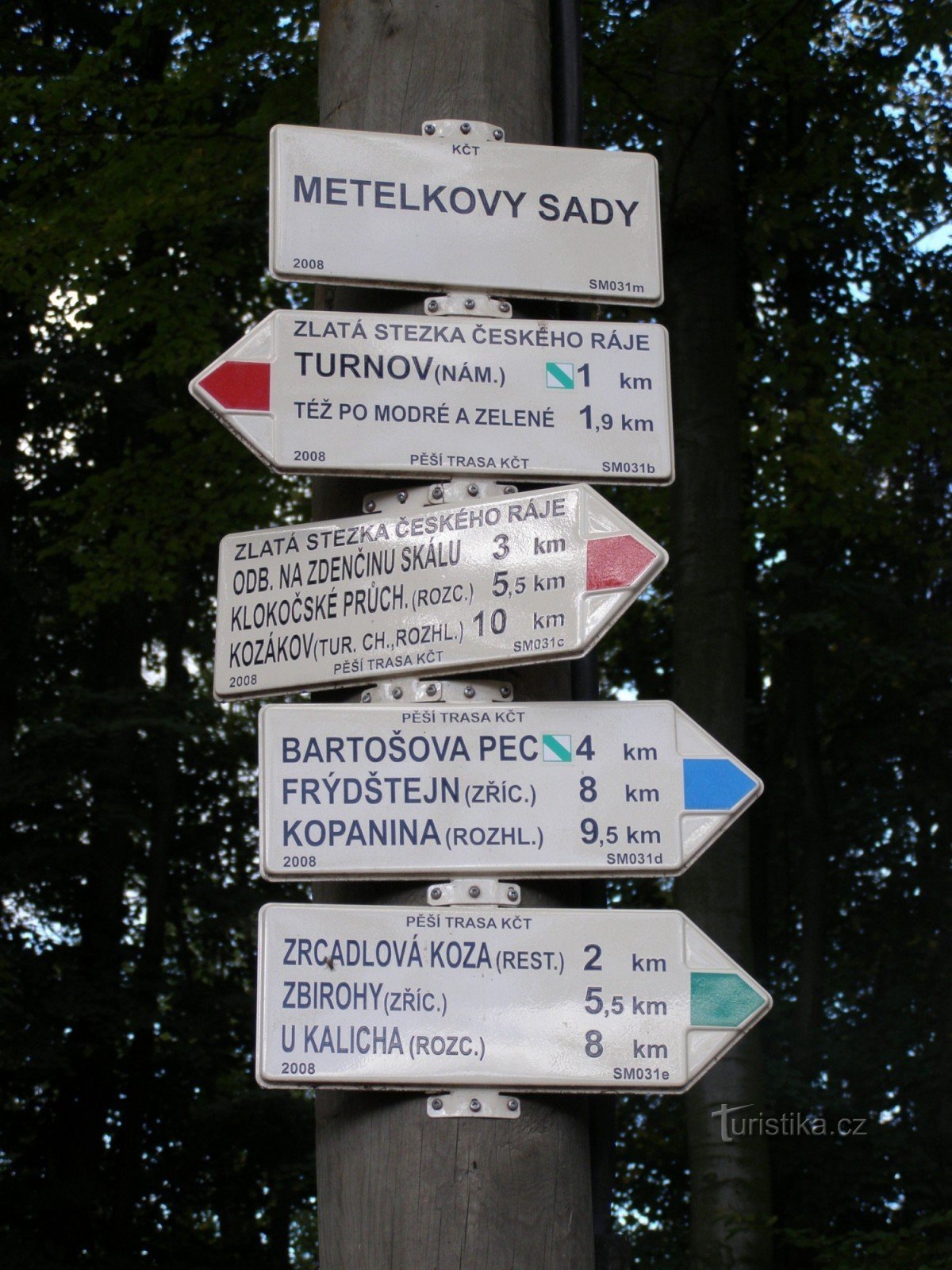 turistkorsning Turnov - Metelkovy sady