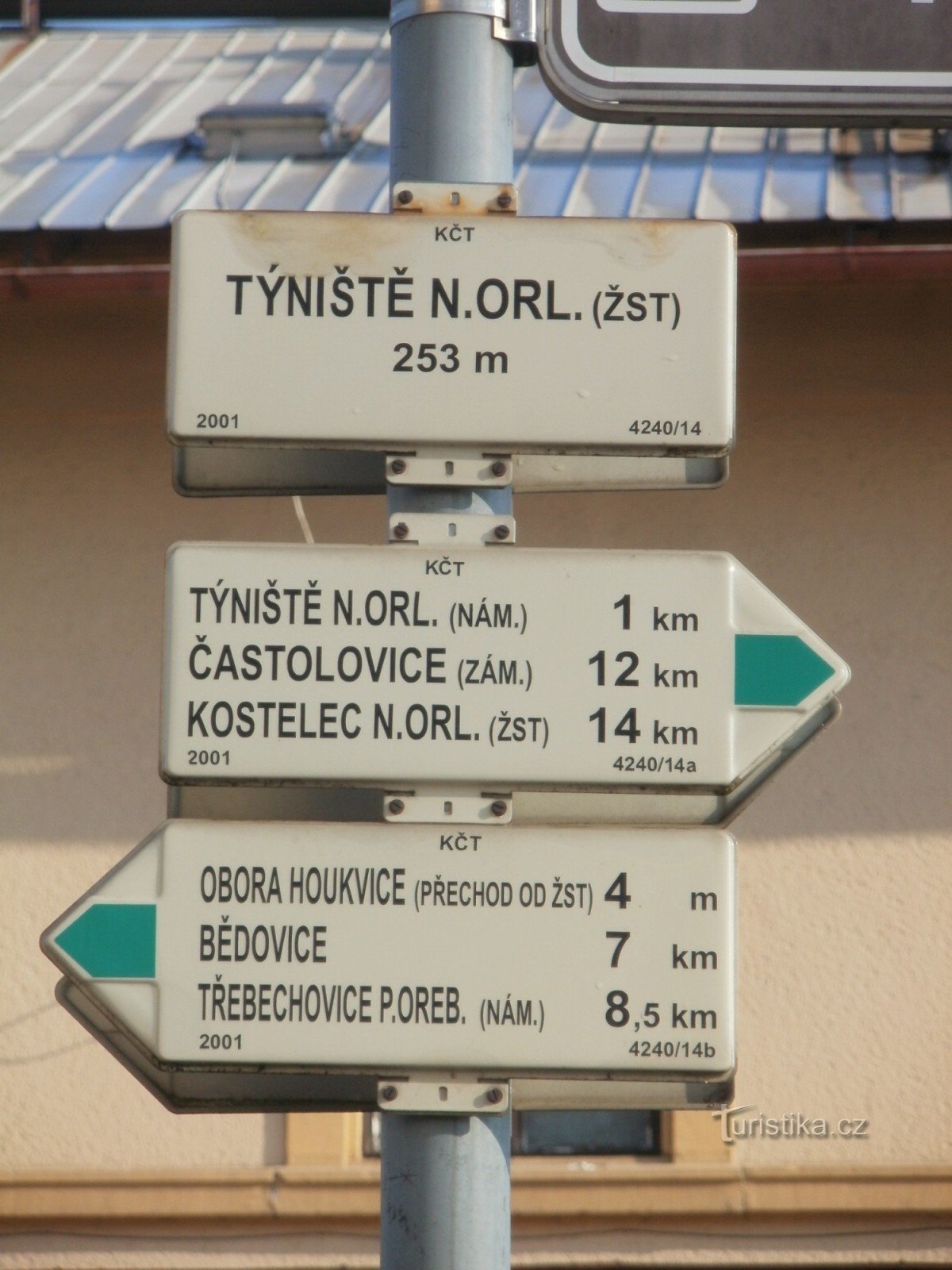 turistkorsning Týniště nad Orlicí - järnvägsstation