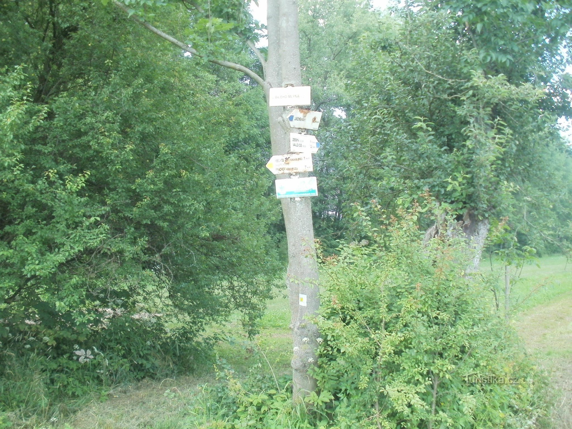 turistické rozcestí U Bílého mlýna