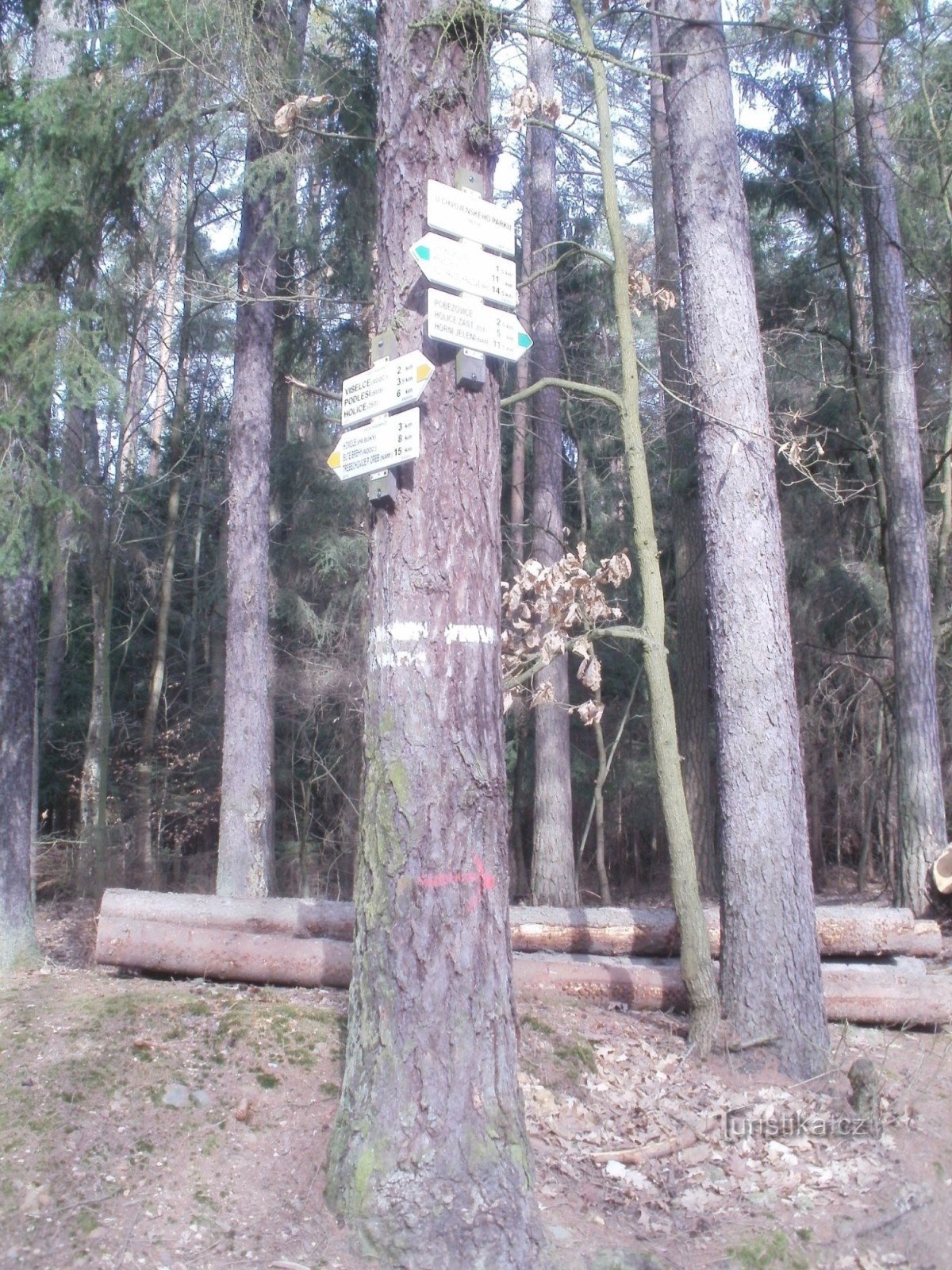 toeristisch kruispunt U Chvojenecké park