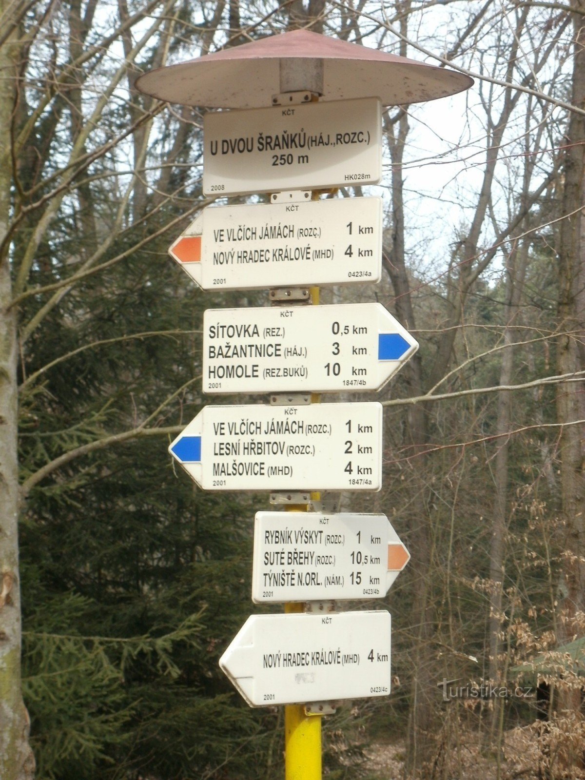 turistično križišče U Dvou závor - Hradecké lesy