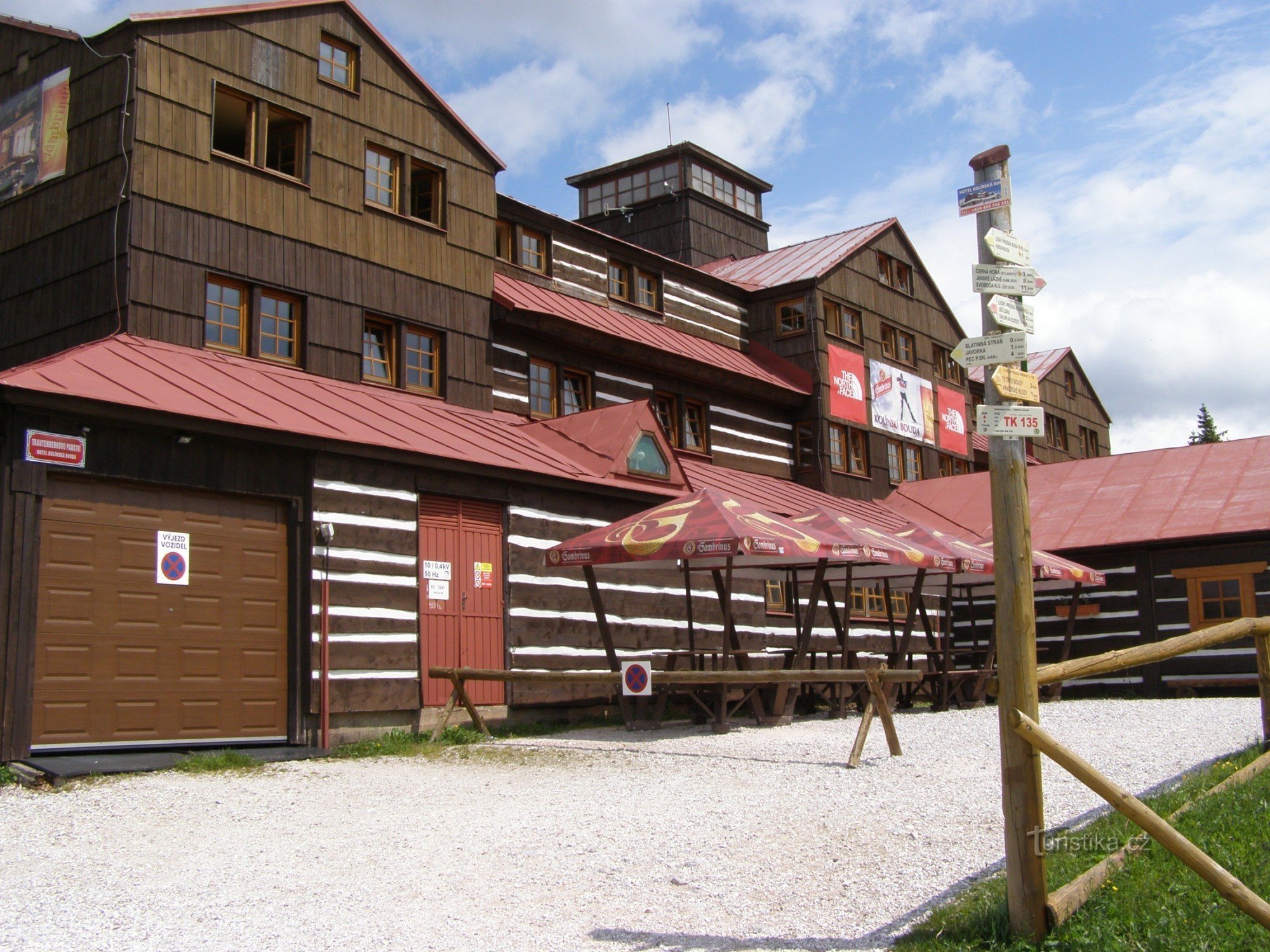 tourist crossroads U Kolínská bouda