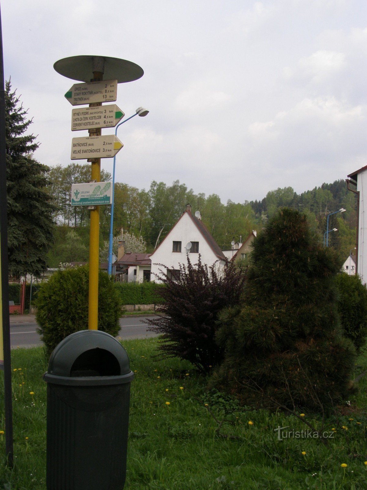 tourist crossroads Úpice - Palackého/Puškinov