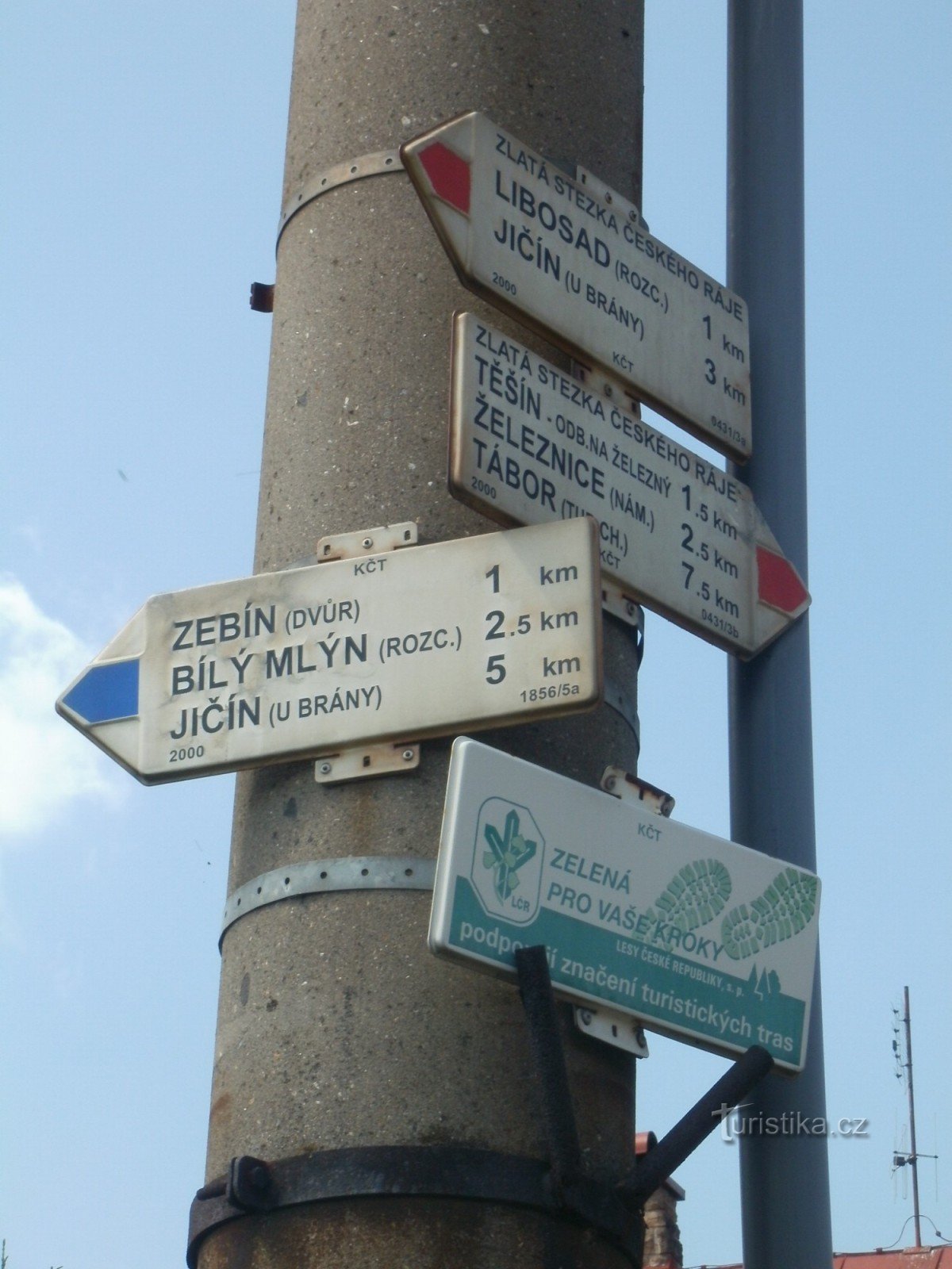 tourist crossroads of Valdice