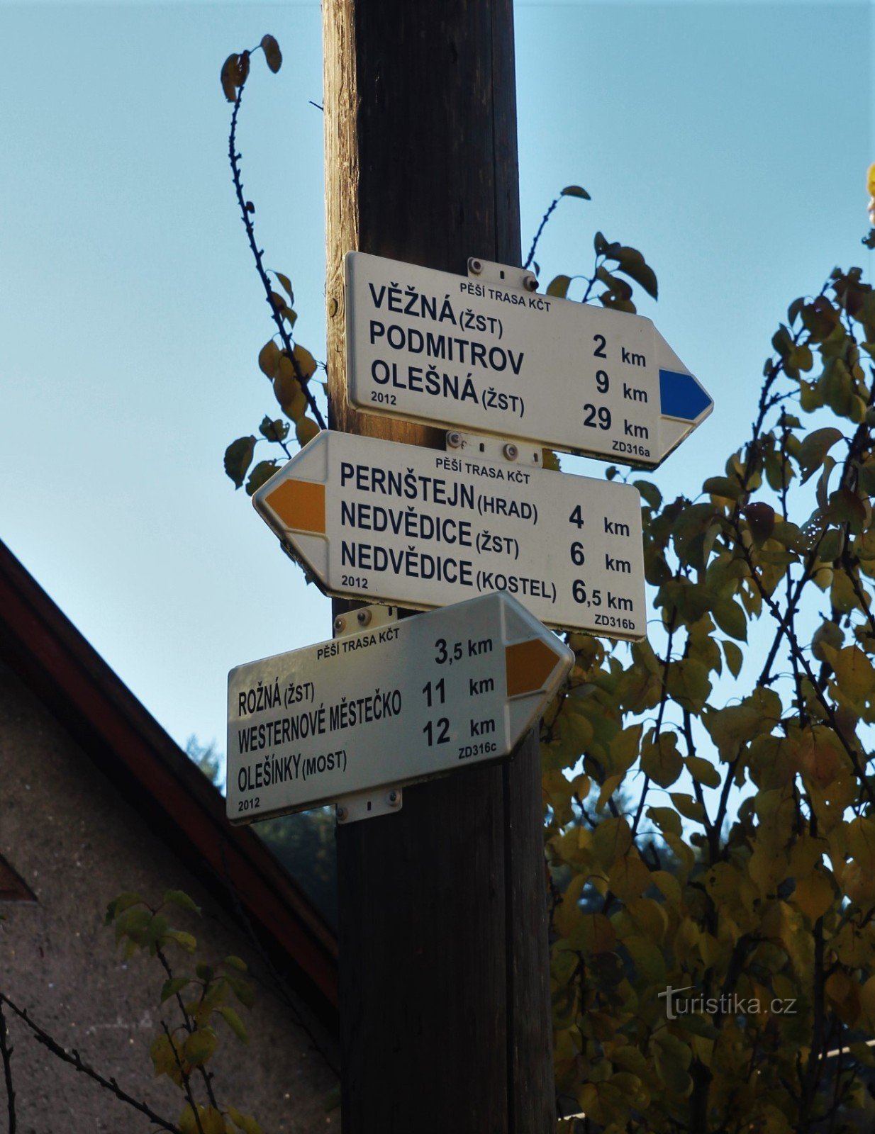 Tourist crossroads Věžná