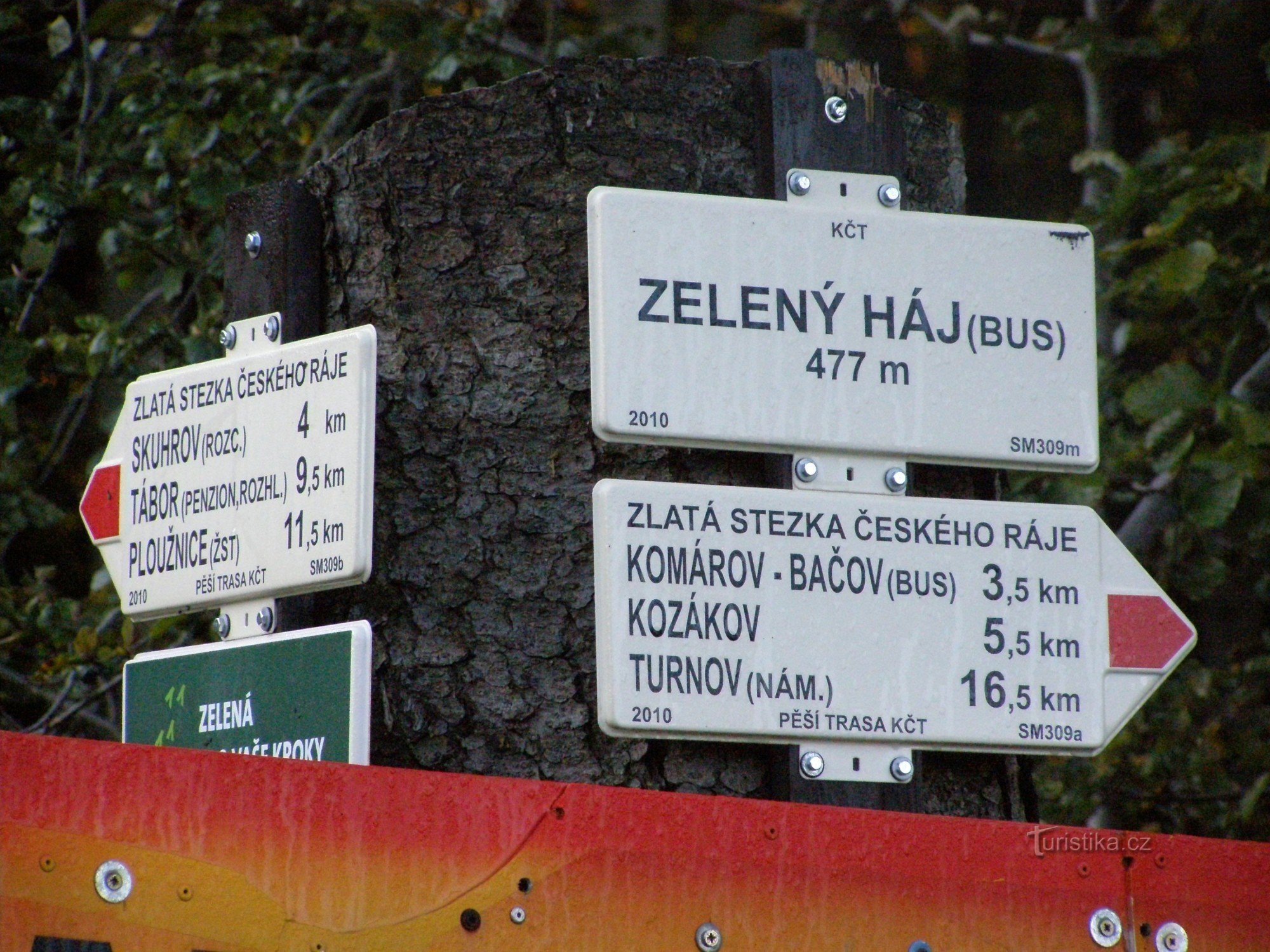 Touristenkreuzung Zelený háj