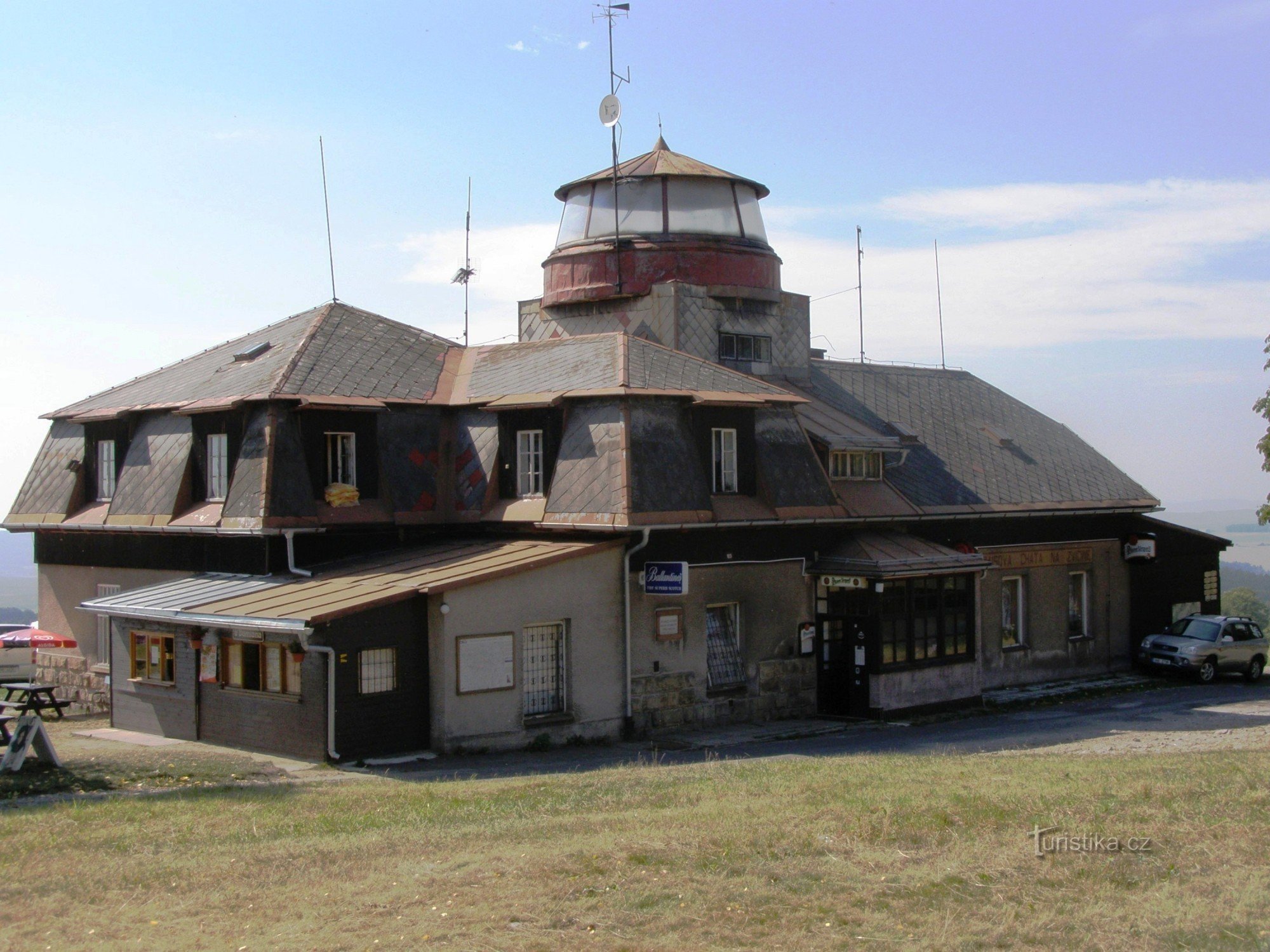 tourist crossroads Zvičina