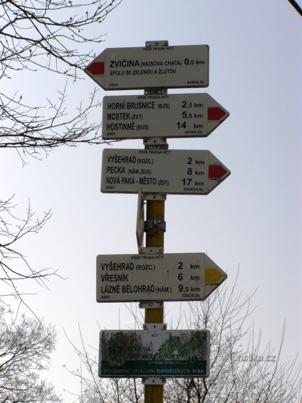 tourist crossroads Zvičina - village