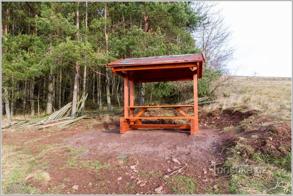 Tourist shelter under Mala Homolí