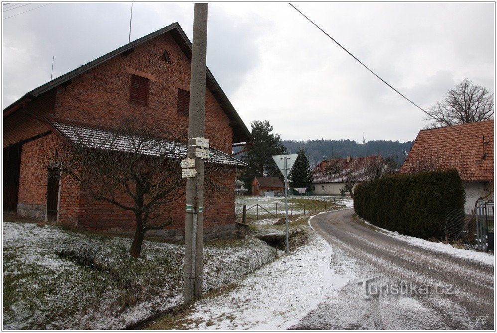 Drogowskaz turystyczny Rybná nad Zdobnicí