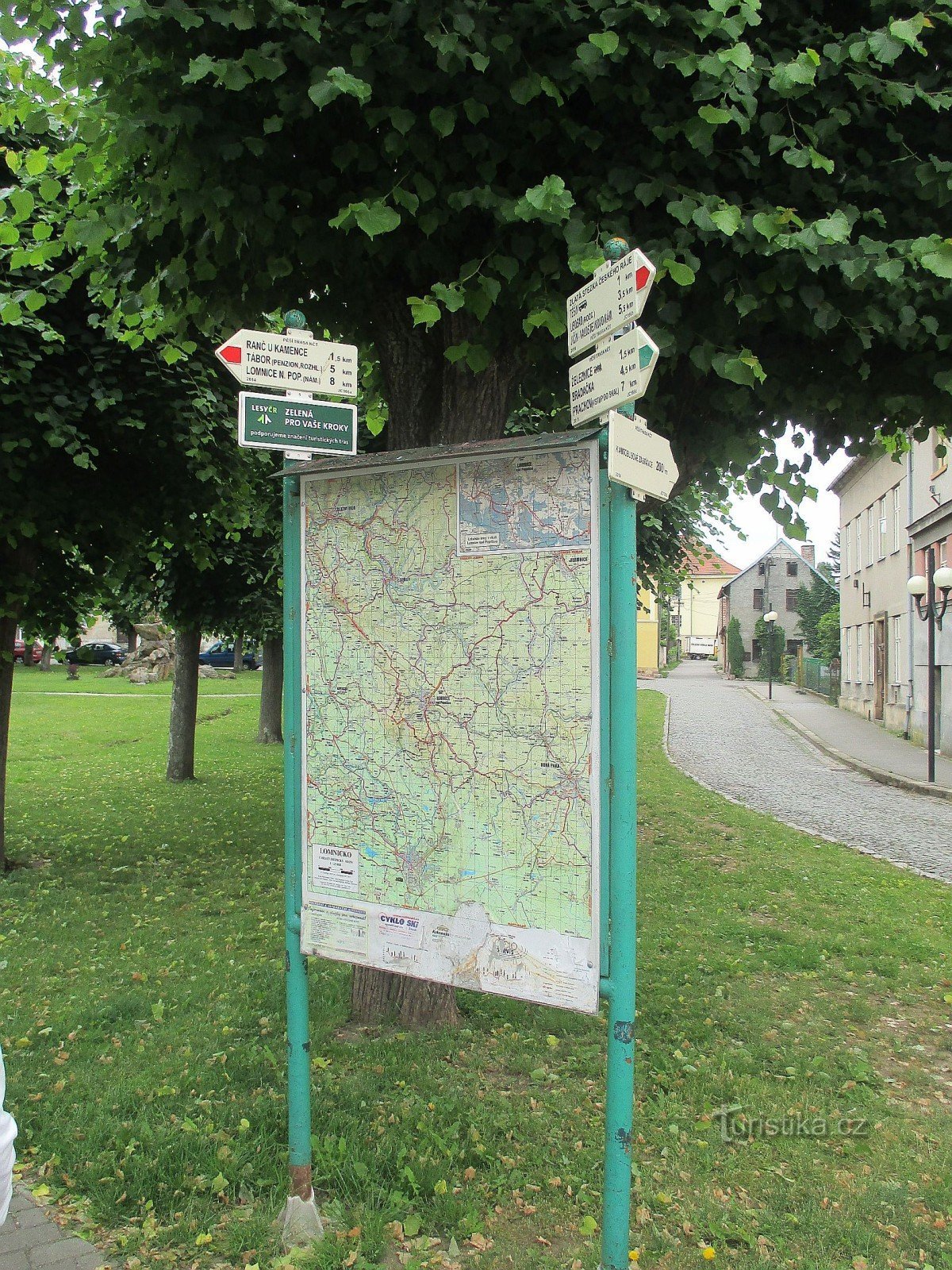 Placa de sinalização turística Železnice - nám. Liberdade