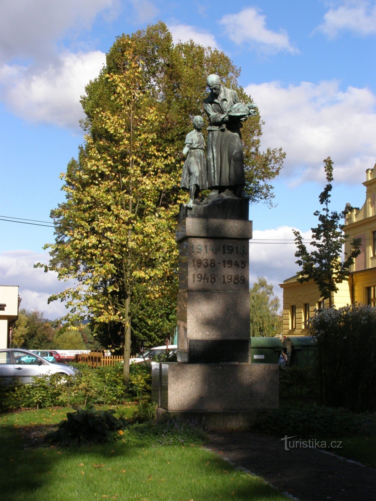 Turnov - monumento às vítimas de guerras