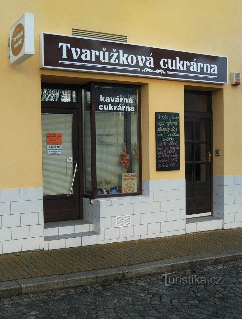 Tvarůžková cukrárna - Loštice