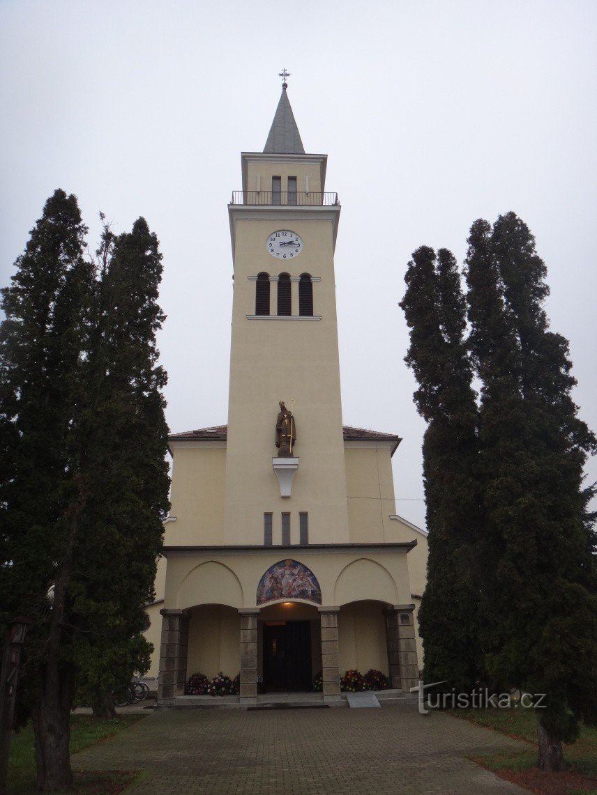 Igreja Tvrdonice de St. Nicolau