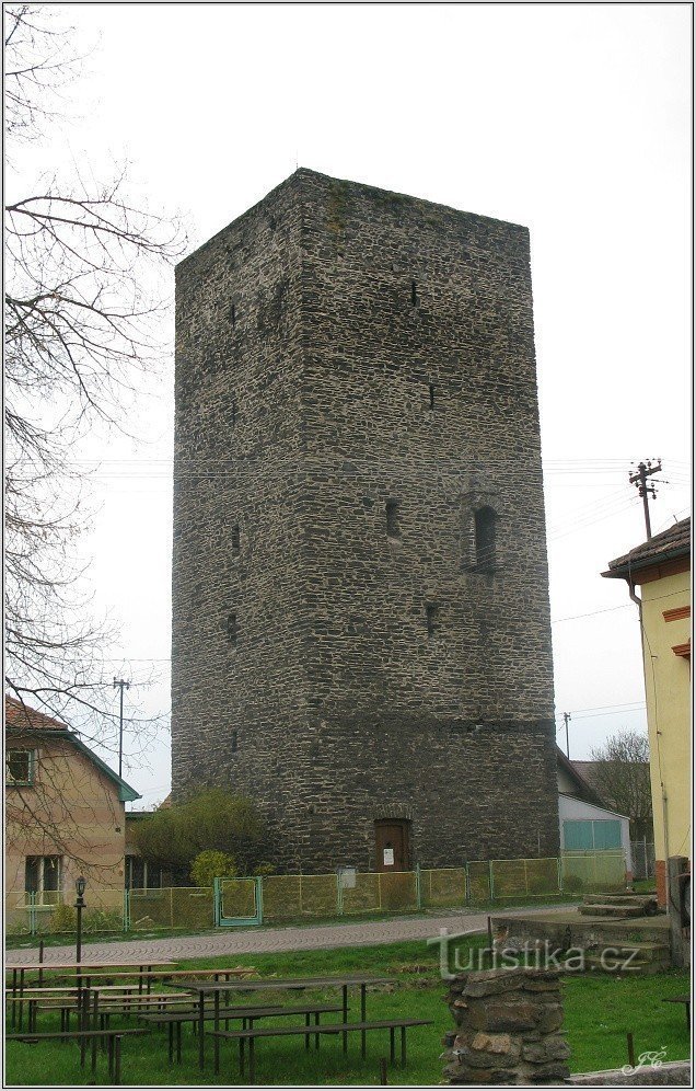 Baštan linnoitus Semtěšissä