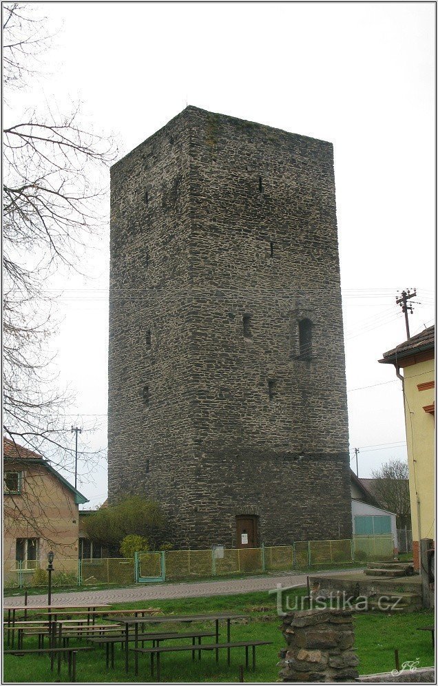 Forteresse de Bašta à Semtěš