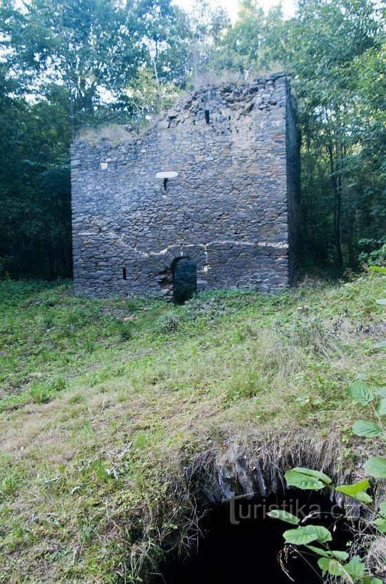 Fortezza di Pomezna