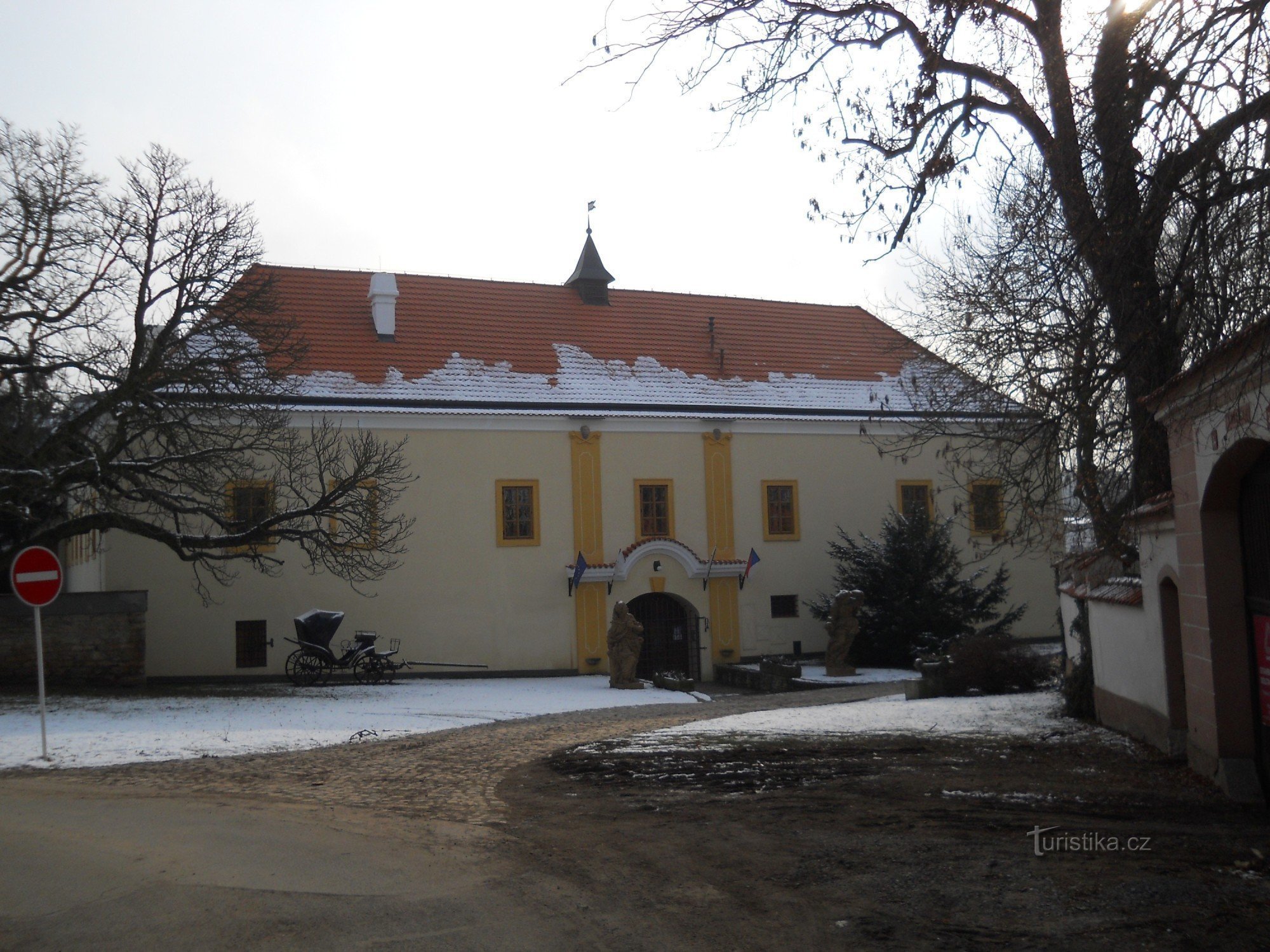 Cetatea Třebotov - muzeu de olite și toalete