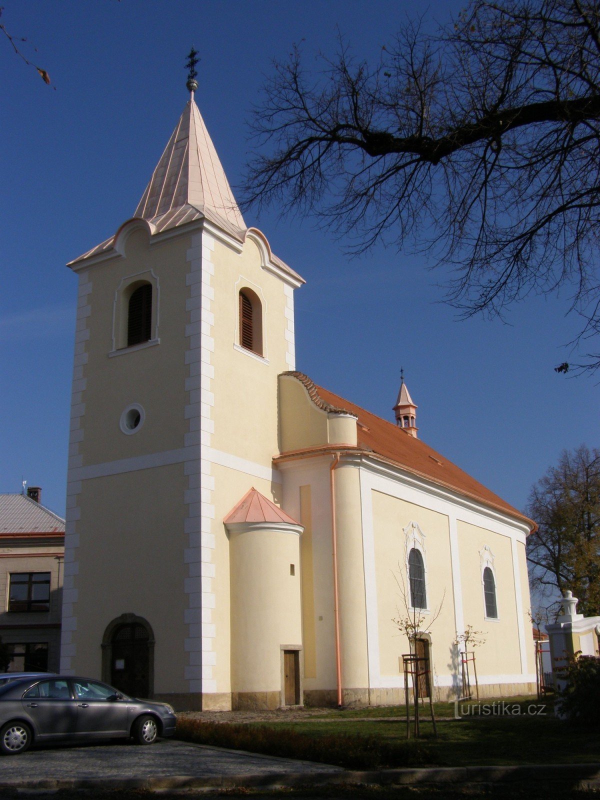 Týnec nad Labem - kyrka för halshuggningen av St. Johannes Döparen