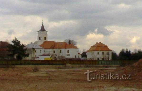 Týniště nad Orlicí - Pyhän Nikolauksen kirkko. Nicholas