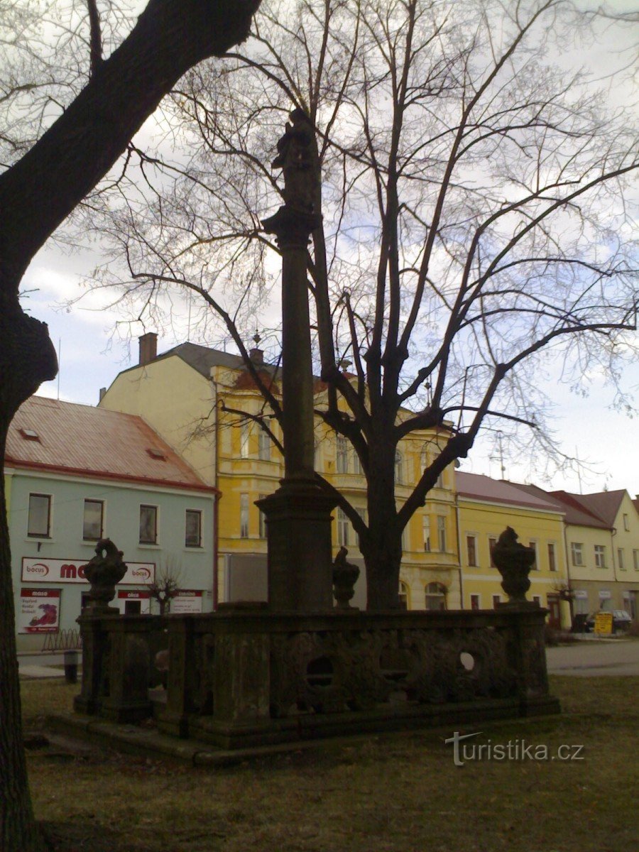 Týniště nad Orlicí - coluna mariana