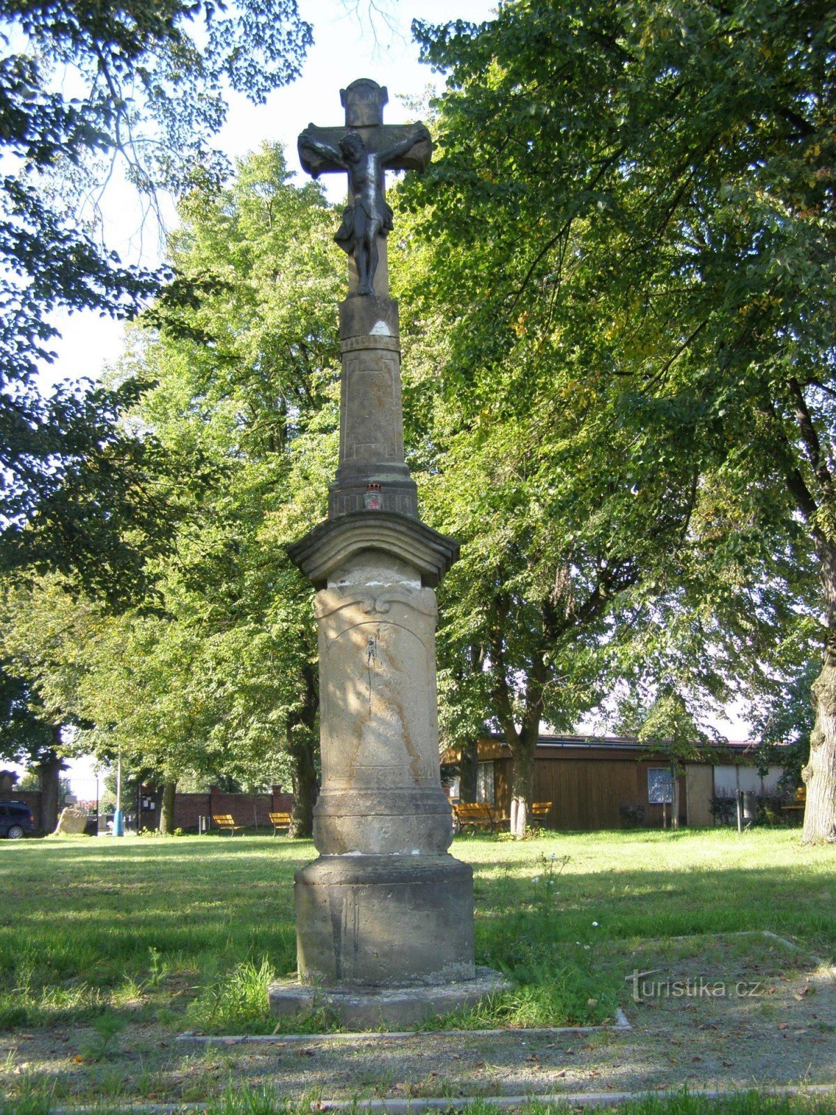 Týniště nad Orlicí - monument de la crucifixion