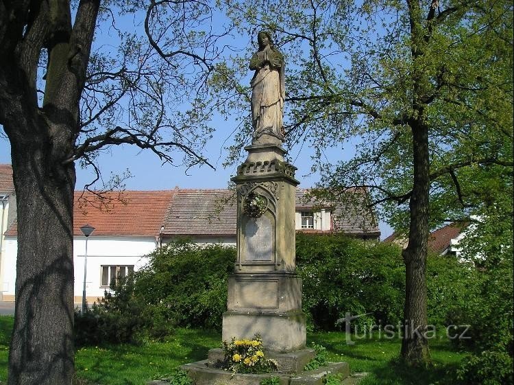 À l'église