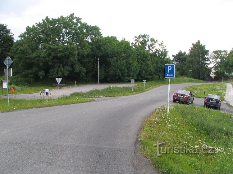 På sjukhuset, i riktning mot Údolí Mladých