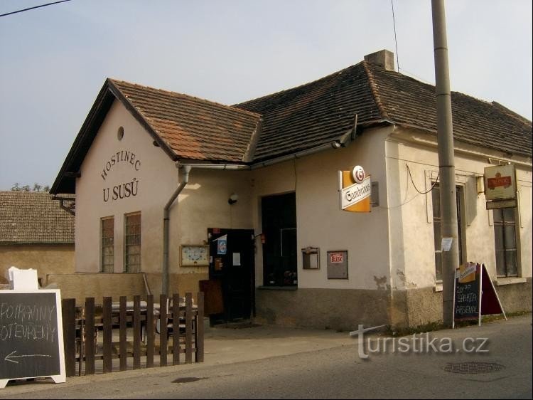 U Susů : auberge U Susů - au nord du village, par la route n° 107