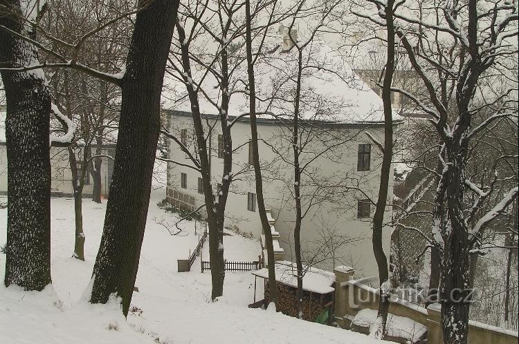 lângă castel: bastionul Manda