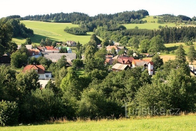 Ubušínek - utsikt över byn