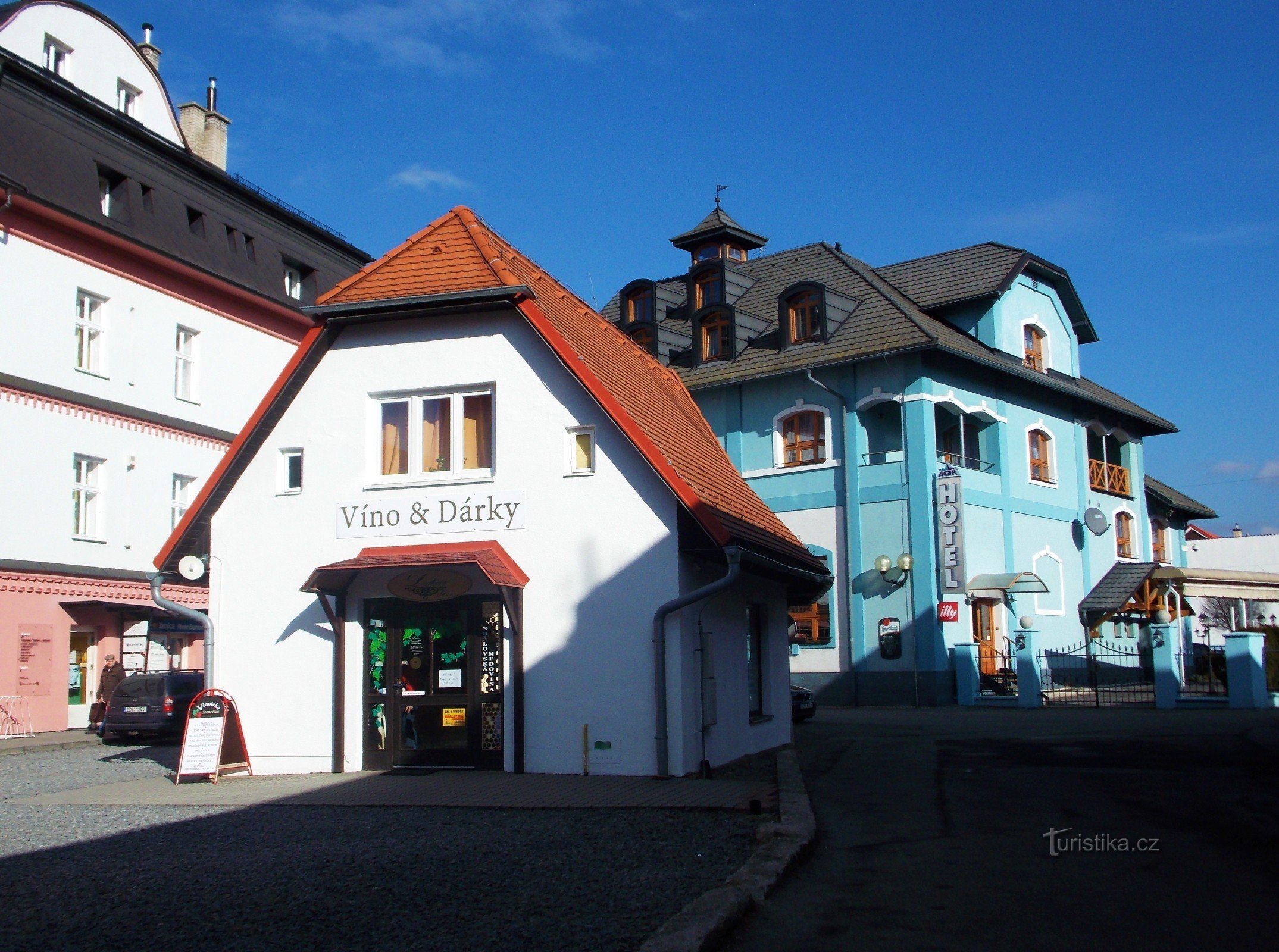 瓦拉几亚罗日诺夫的 AGH 酒店住宿 pod Radhoštěm