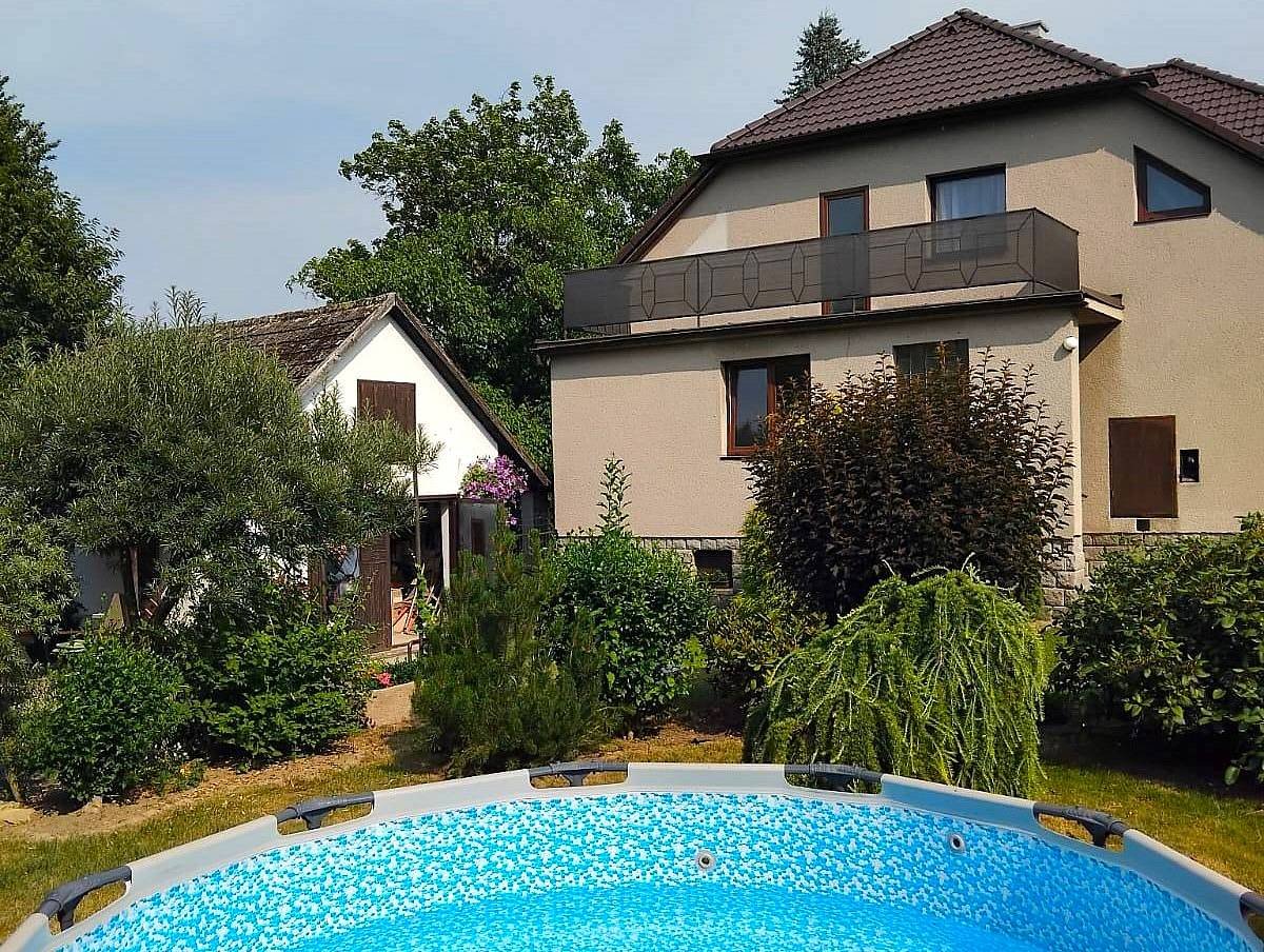 Ubytování pod lesem