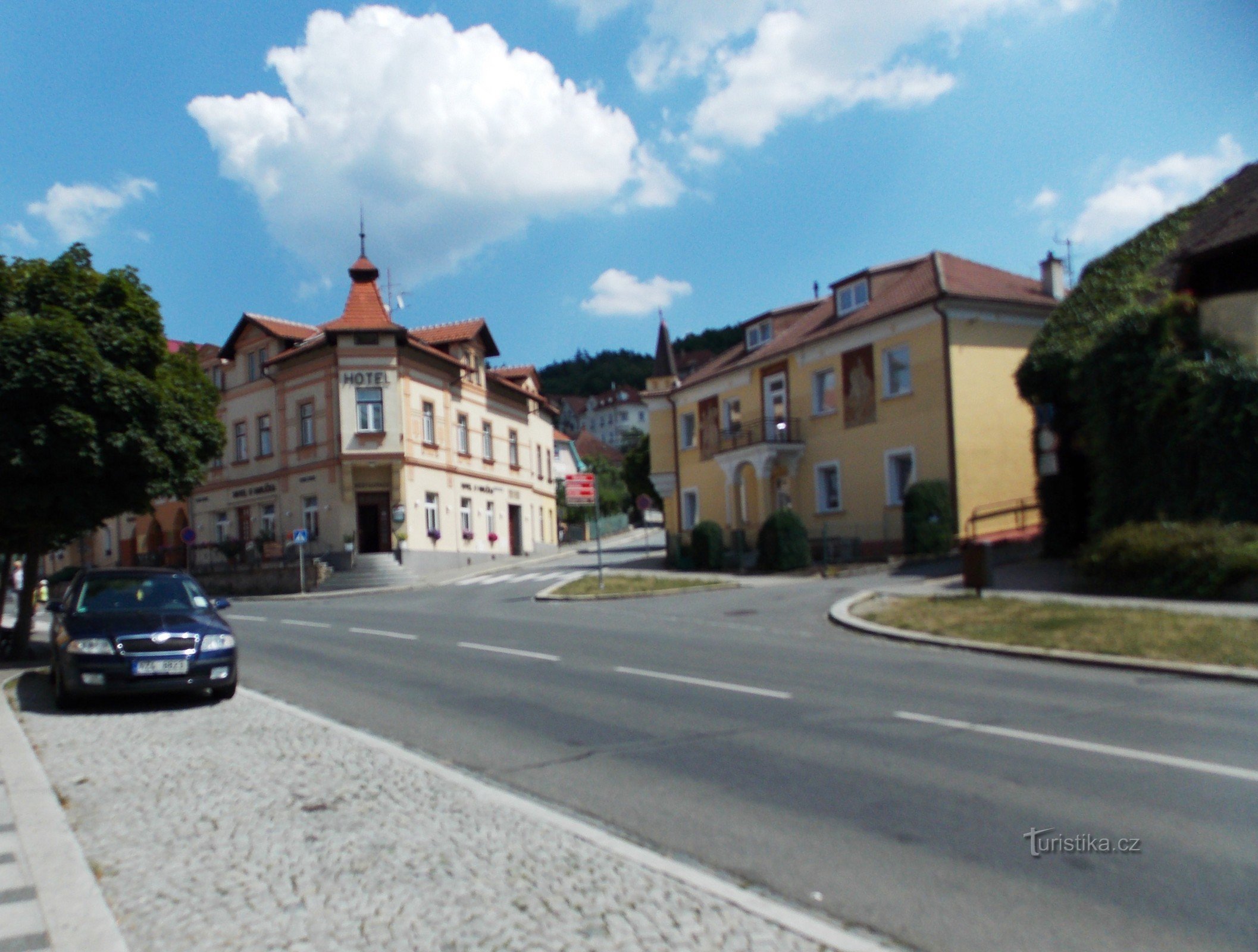 住宿在 Luhačovice 的 Havlíček 酒店