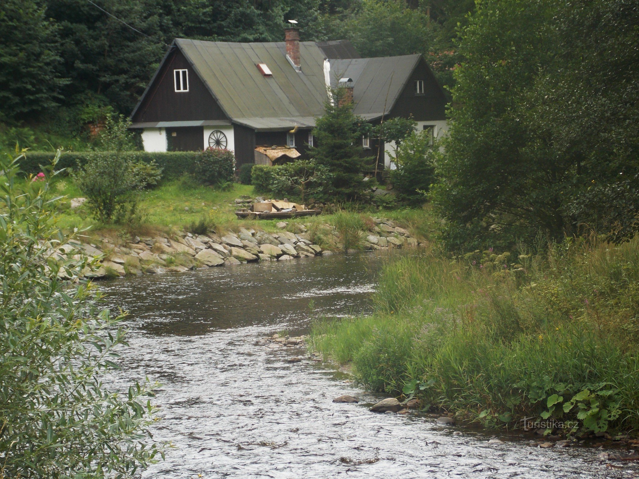 À travers la vallée de l'Orlice sauvage - à travers la passerelle du contrebandier