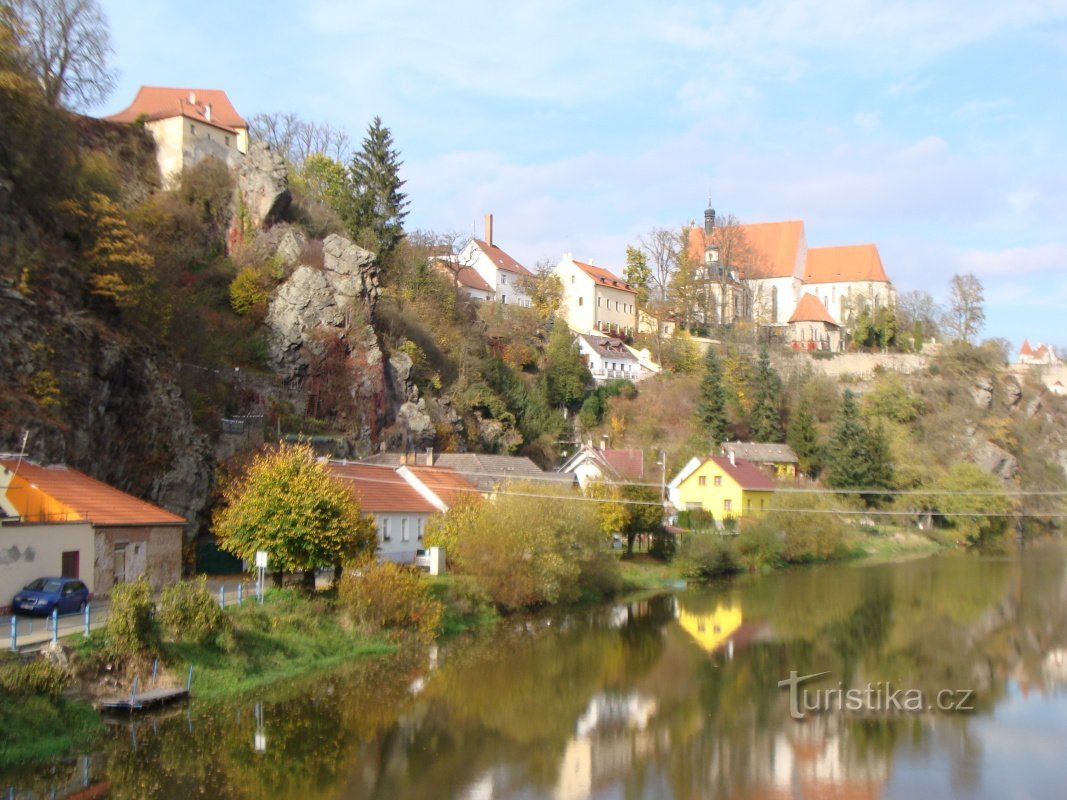 穿过 Lužnice 山谷 (Bechyně- Tábor)