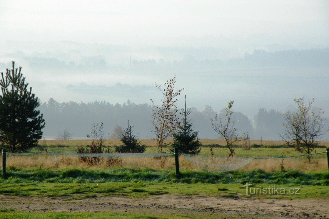 Névoas do vale abaixo de Ostaš